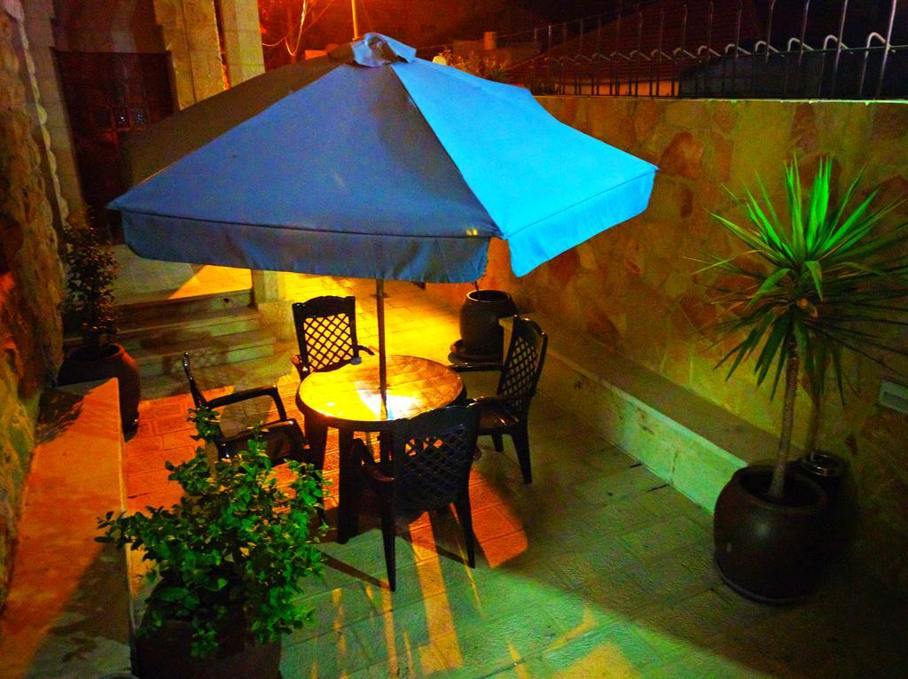 St Thomas Home'S Guesthouse - Jerusalem Eksteriør billede